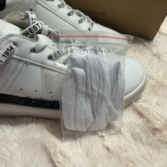 White and Black Sneakers by Vintage Havanah - Picture 7 of 7